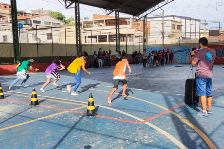 Jogos e brincadeiras no ensino fundamental da rede municipal