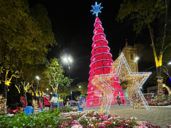 Abertura do Projeto Natal Luz 2022 teve programação especial