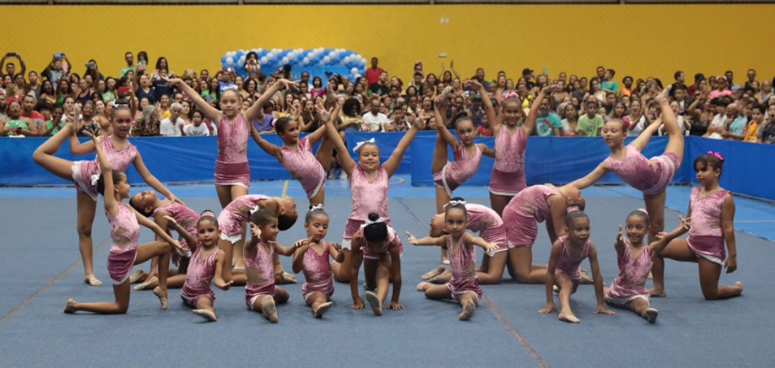 Festival de ginástica rítmica e balé encanta o público da Estação Cidadania-Esporte